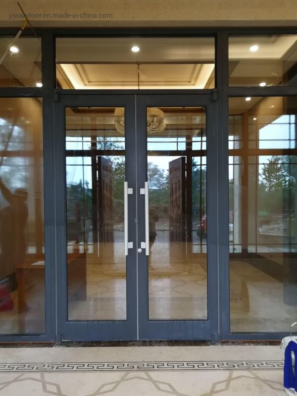 Ατσάλι αλουμινίου εξωτερικό διπλό πάτωμα άνοιγμα αυτόματη κλίση πόρτες 72x96 ODM