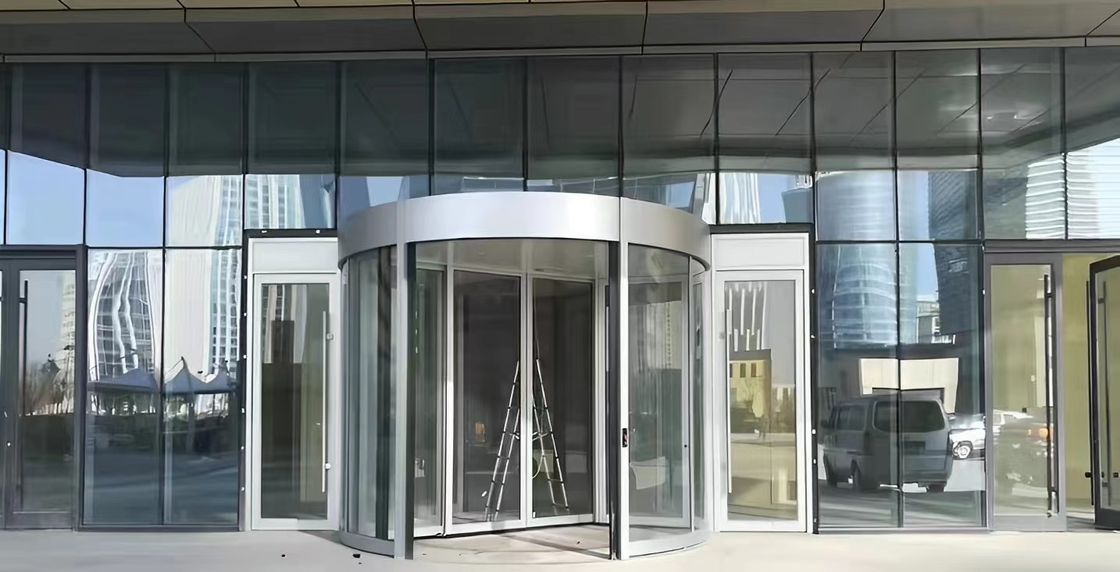 Ποικιλία υλικών και χρωμάτων για αυτόματες περιστρεφόμενες πόρτες
